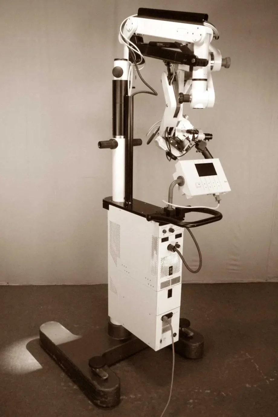 LEICA M500N Surgical Microscope with floorstand