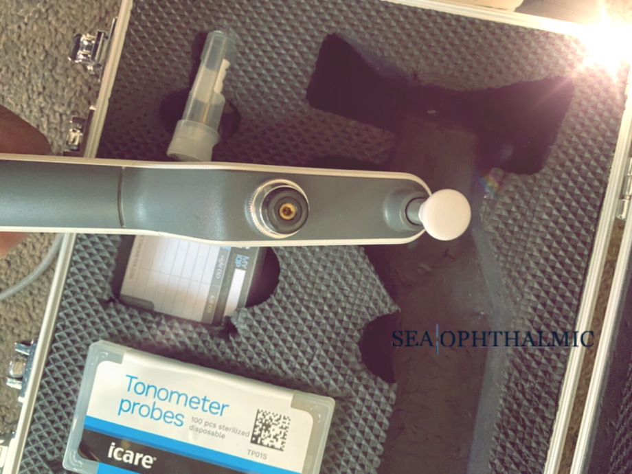 icare ic100 tonometer with free probes